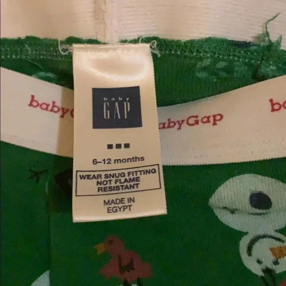 Baby gap snowman pajamas 6-12 months